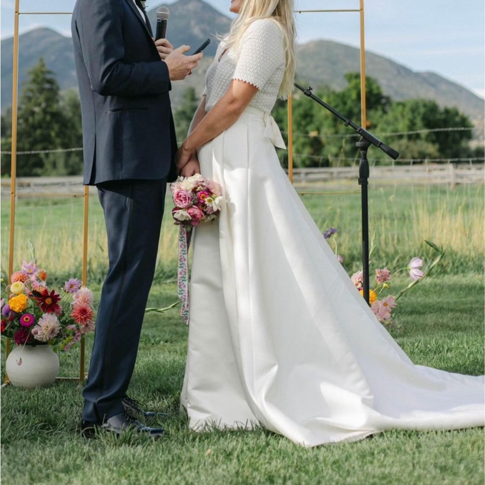 Jesus Peiro wedding dress